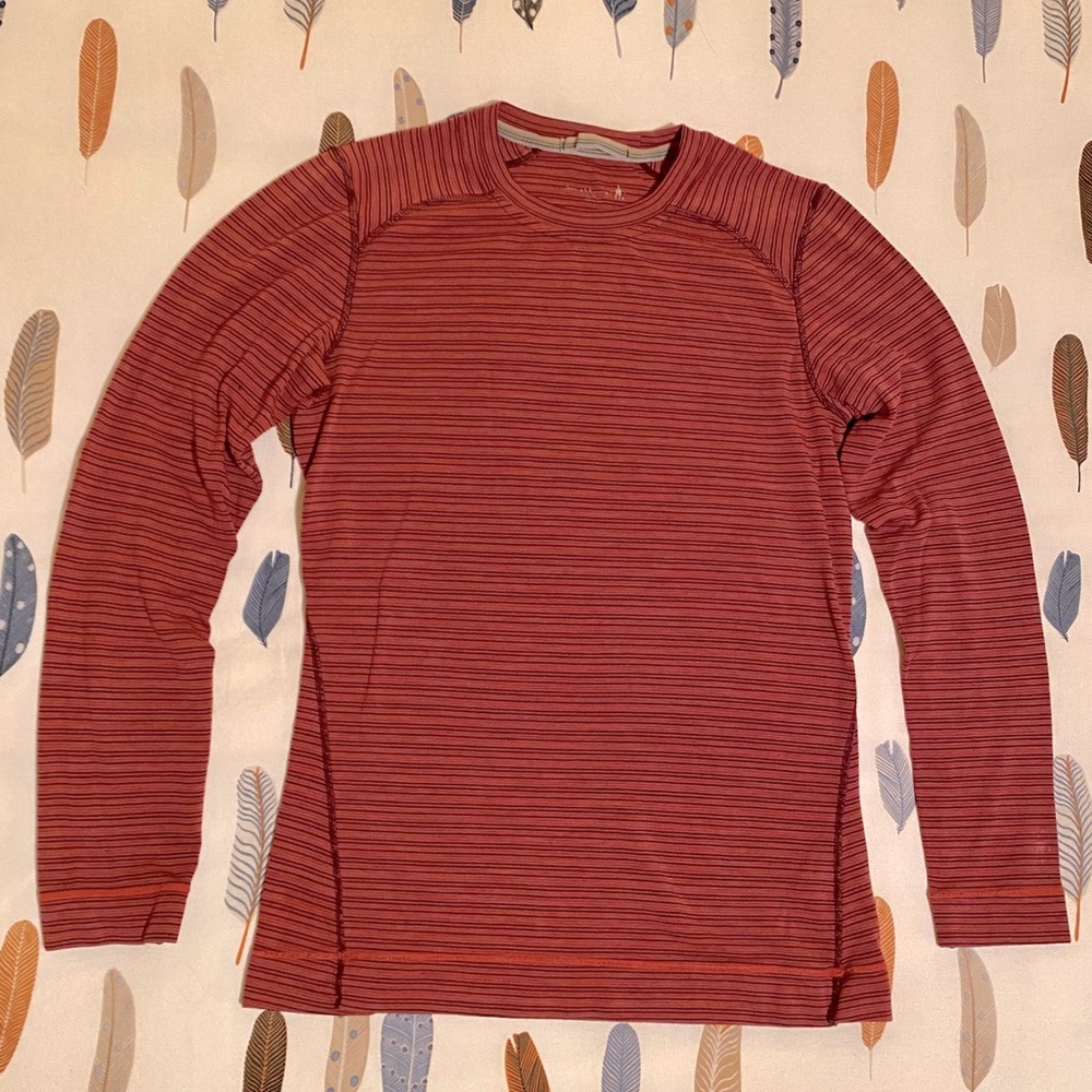 Women’s Smartwool 150 base layer size L, fits very snug!